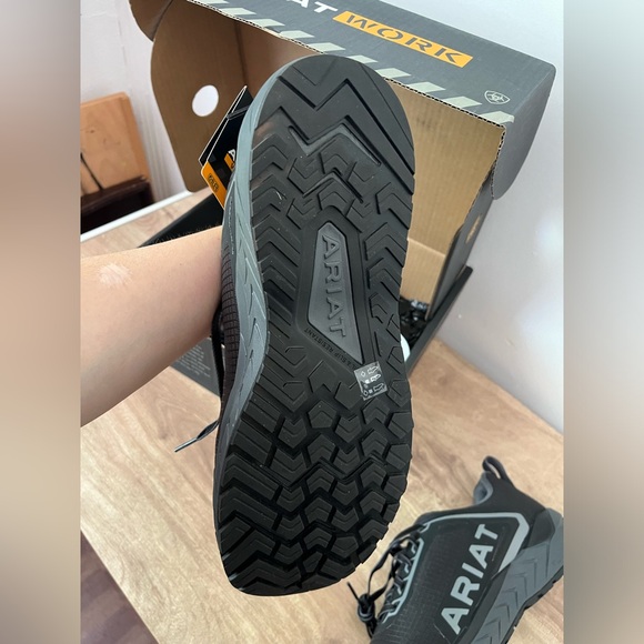 SOLD 💕 Ariat Men's Outpace Black Composite Toe Sneakers 10040283 - Picture 10 of 16